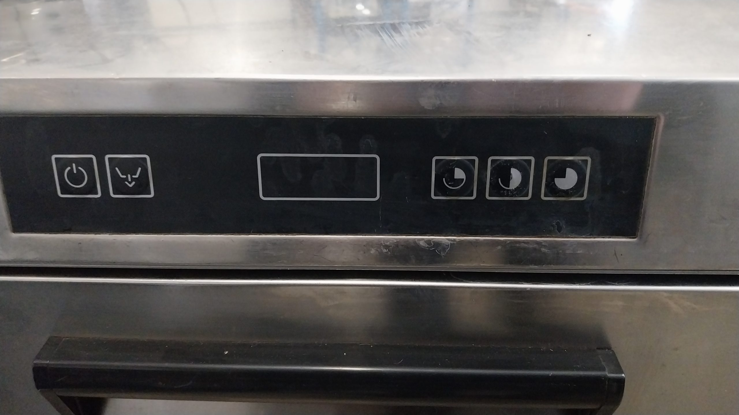 Zmywarka gastronomiczna do naczyń Smeg | UD505D